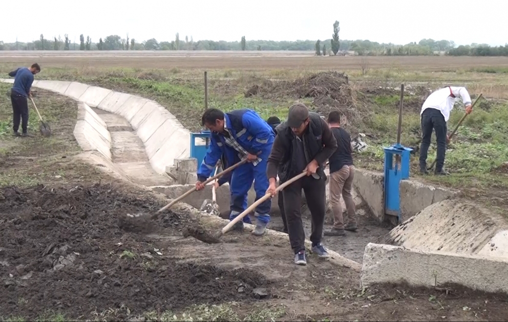 Şabranda 7 kilometr uzunluğundakı Ağalıq kanalı beton üzlüyə alınıb