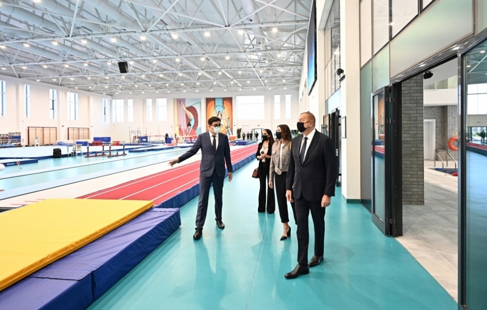 Bekanntschaft mit den im neuen Trainingsgebäude der Nationalen Turnarena geschaffenen Bedingungen