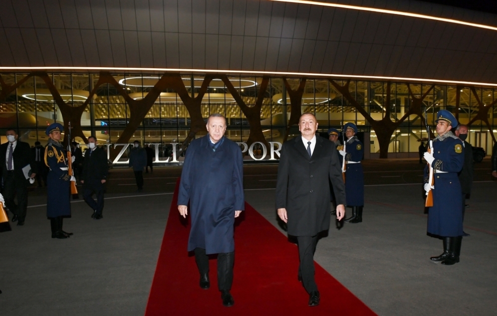 Präsident Recep Tayyip Erdogan beendet seinen offiziellen Besuch in Aserbaidschan