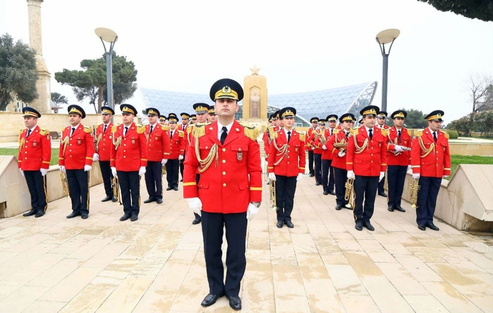 Hərbi Məktəbin orkestr heyəti Türkiyəyə yola düşüb