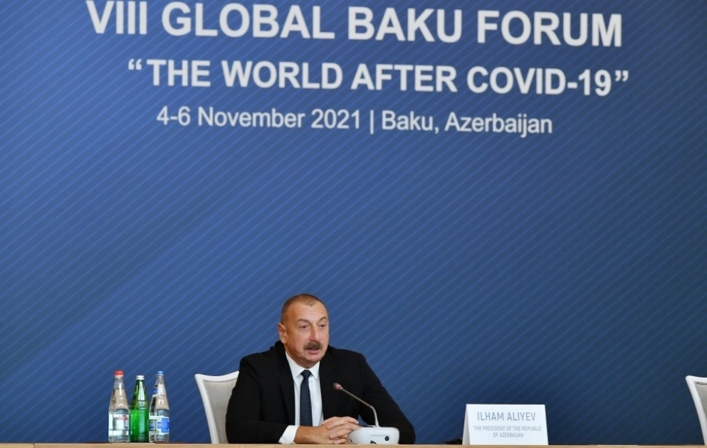 Global Baku Forum im hybrid-Format seine Arbeit begonnen 
Präsident Ilham Aliyev Forum nimmt an Eröffnung teil