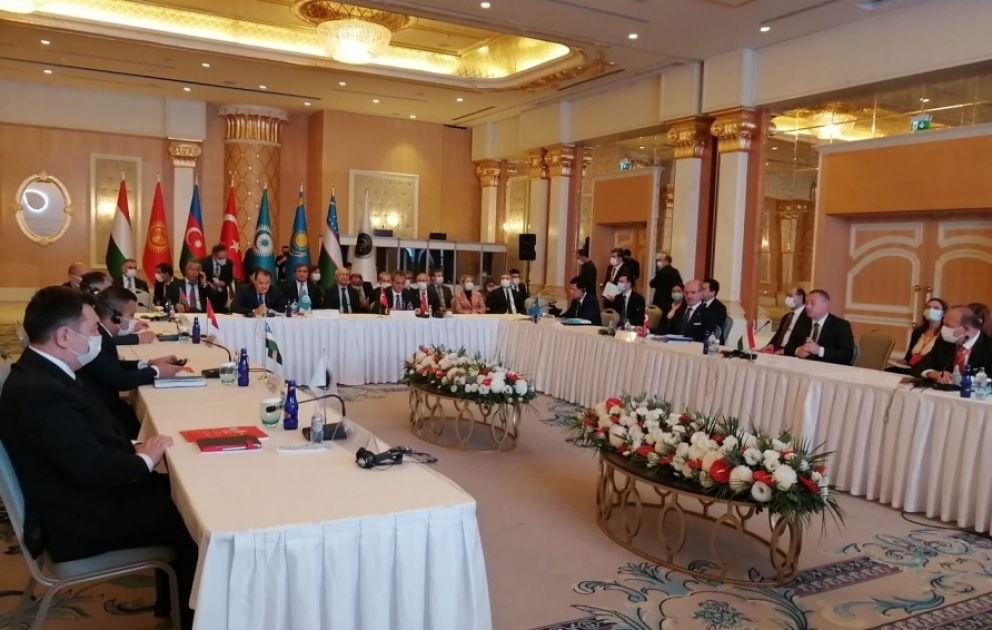 Nazir Emin Əmrullayev İstanbulda Türk Şurasının toplantısında çıxış edib