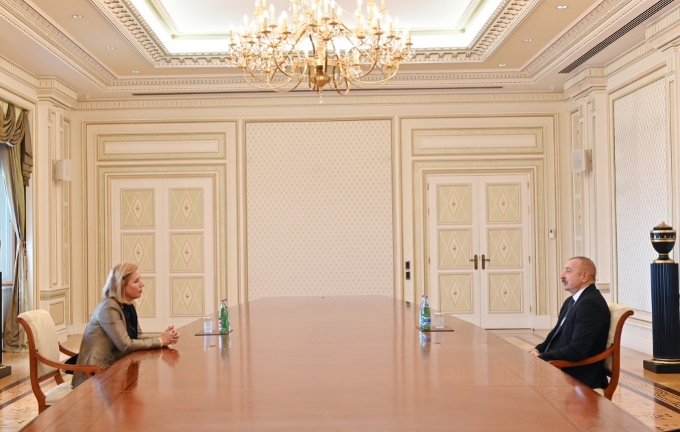 President Ilham Aliyev received former Israeli foreign minister
