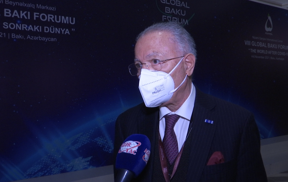 Ekmeleddin İhsanoğlu: Azərbaycanın müharibədə zəfər çalmasından olan əsas iş sülhün təmin edilməsidir