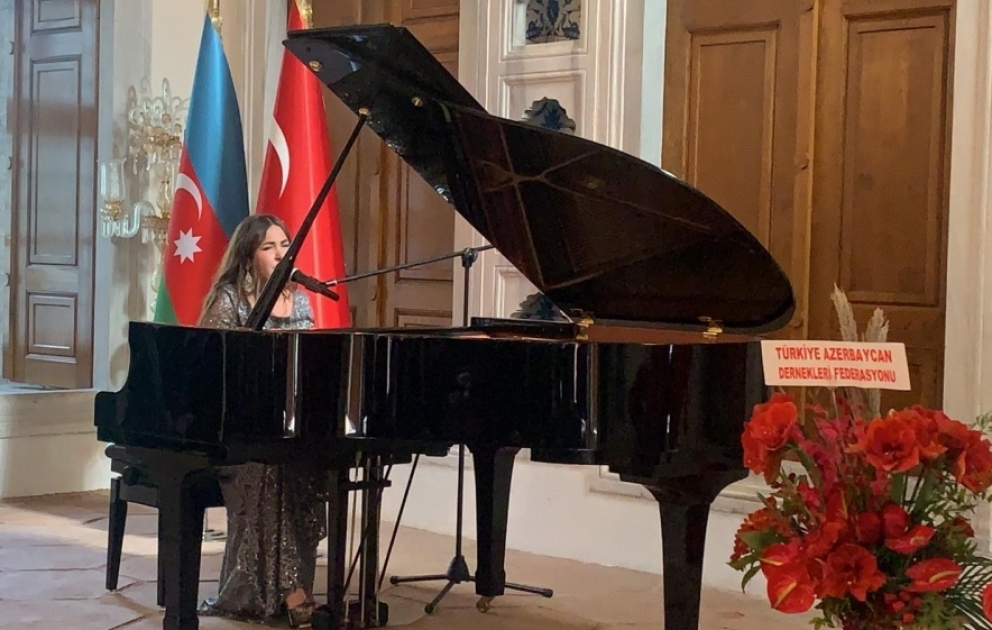 İstanbulda şanlı Qələbəmizə həsr olunan Zəfər Günü Piano Festivalı keçirilib