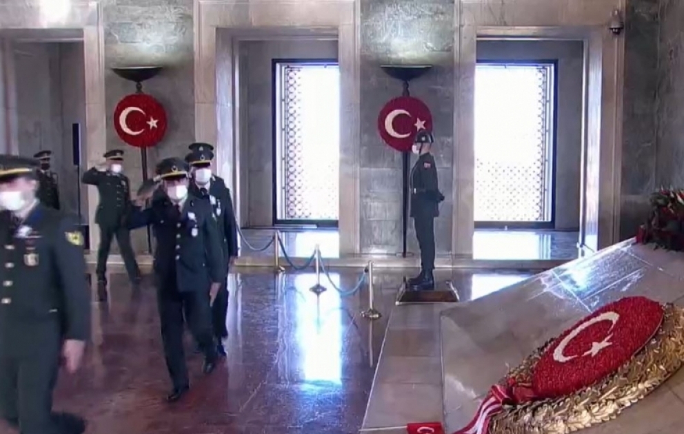 Türkiyə xalqı Mustafa Kamal Atatürkün əziz xatirəsini yad edir