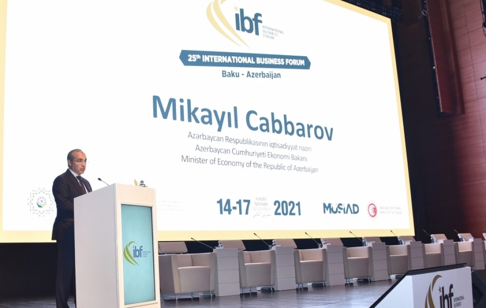 В Баку проходит 25-й Международный бизнес-форум