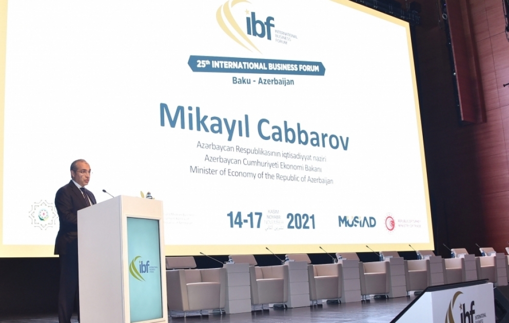 Le 25e Forum international d'affaires débute à Bakou