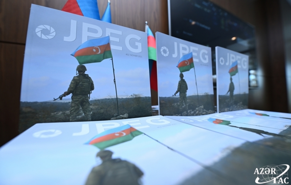 Qırx dörd günlük Vətən müharibəsinə həsr edilən ilk fotojurnalın təqdimatı olub
