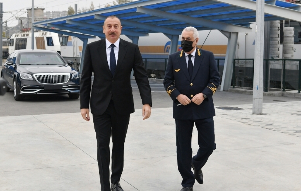 Le président Ilham Aliyev participe à l'ouverture d'un nouveau dépôt de locomotives de Bilédjéri
