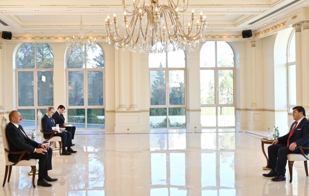 Neuer Botschafter von Chile überreicht Präsident Ilham Aliyev sein Beglaubigungsschreiben
