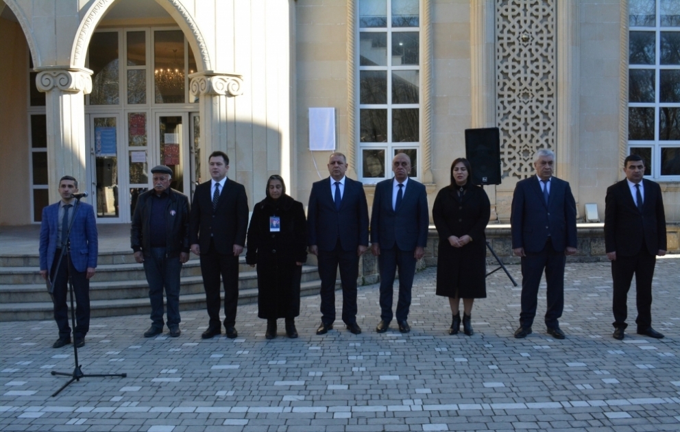Vətən Müharibəsi Qəhrəmanı Şahin Allahyarovun adı verilən məktəbdə xatirəsi anılıb