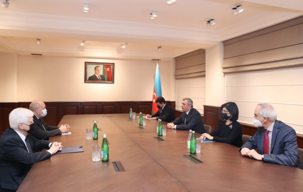 Azerbaijan, Russia discuss issues of further development of humanitarian cooperation