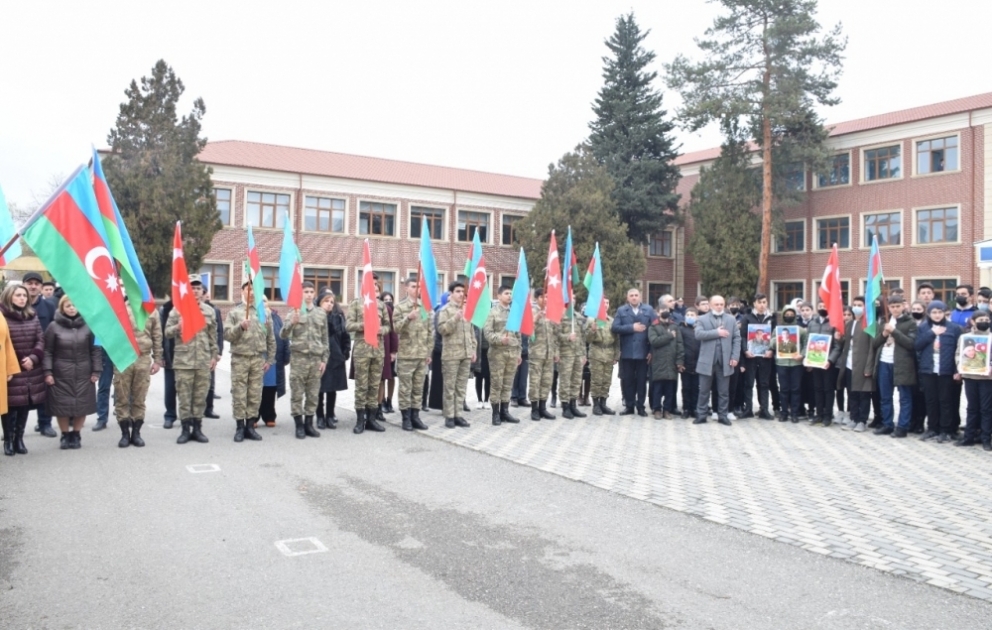 Vətən Müharibəsi Qəhrəmanı Mehrab Niftəliyevin adı verilən liseydə xatirəsi anılıb