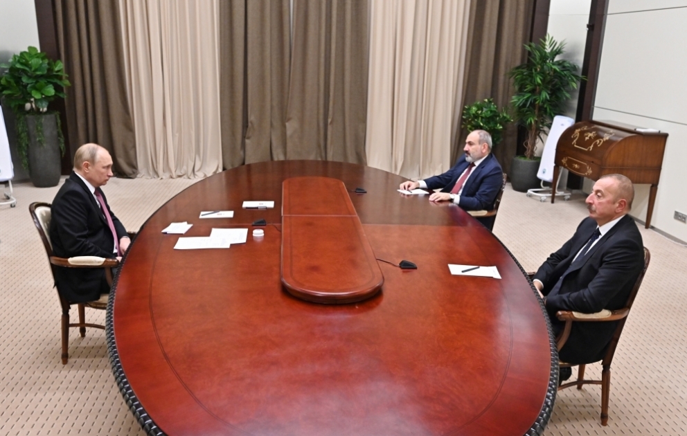 Trilateral meeting among Russian President Vladimir Putin, Azerbaijani President Ilham Aliyev and Armenian Prime Minister Nikol Pashinyan gets underway in Sochi