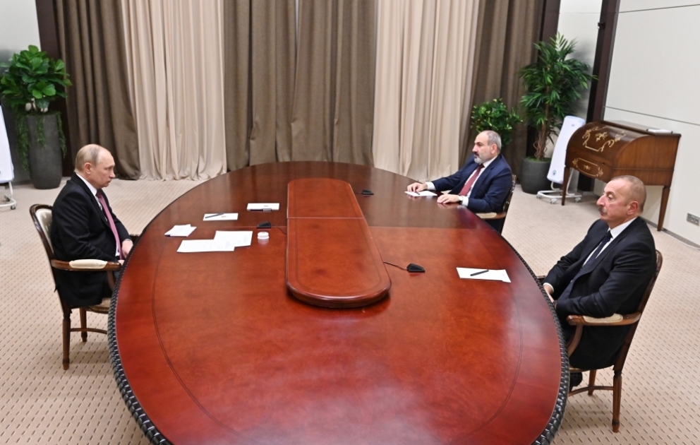 Präsidenten von Aserbaidschan, Russland und Armeniens Premierminister treffen sich in Sotschi