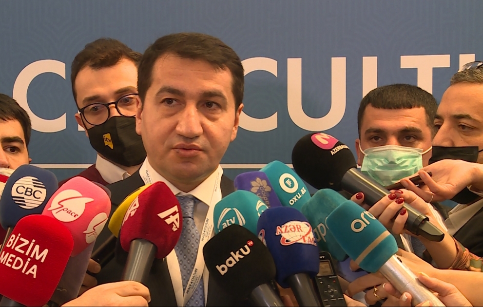 Hikmət Hacıyev: Azərbaycan dəfələrlə bəyan edib ki, ərazi bütövlüyü prinsipi əsasında Ermənistanla delimitasiya və demarkasiya prosesinin aparılmasına hazırdır