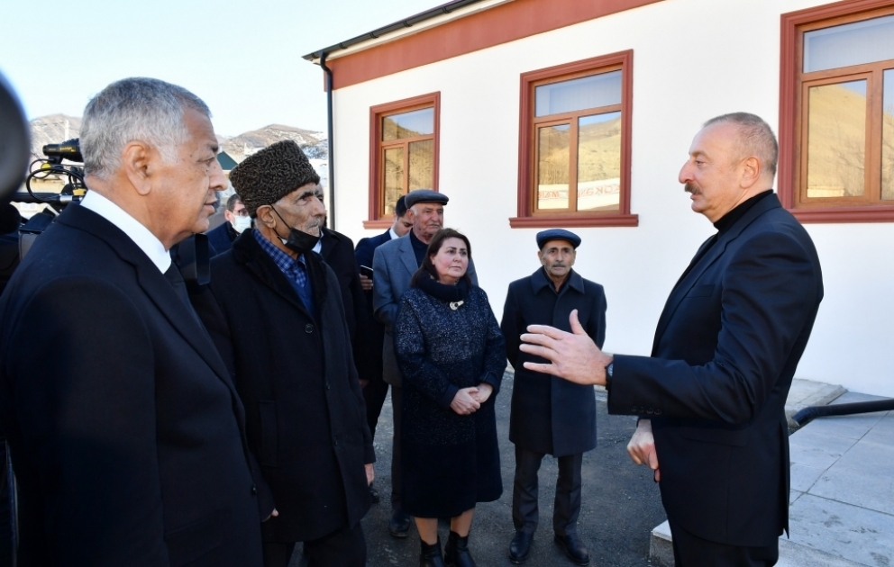 President Ilham Aliyev and First Lady Mehriban Aliyeva viewed renovation work carried out in Gonagkand settlement, Guba