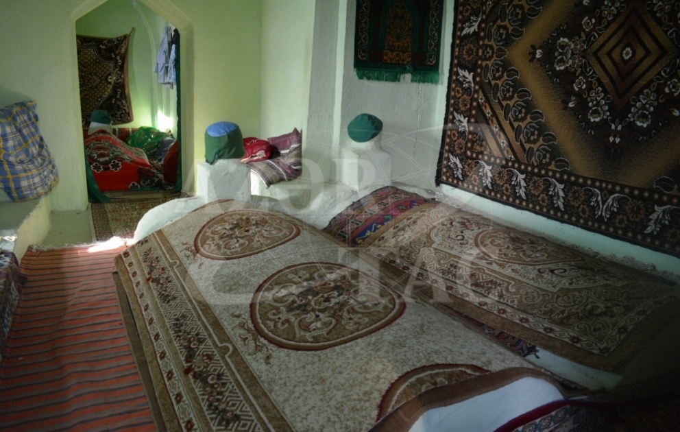 Böyük sufi filosofu Seyid Yəhya Bakuvinin müridi Şeyx Yusifin dəfn olunduğu türbə