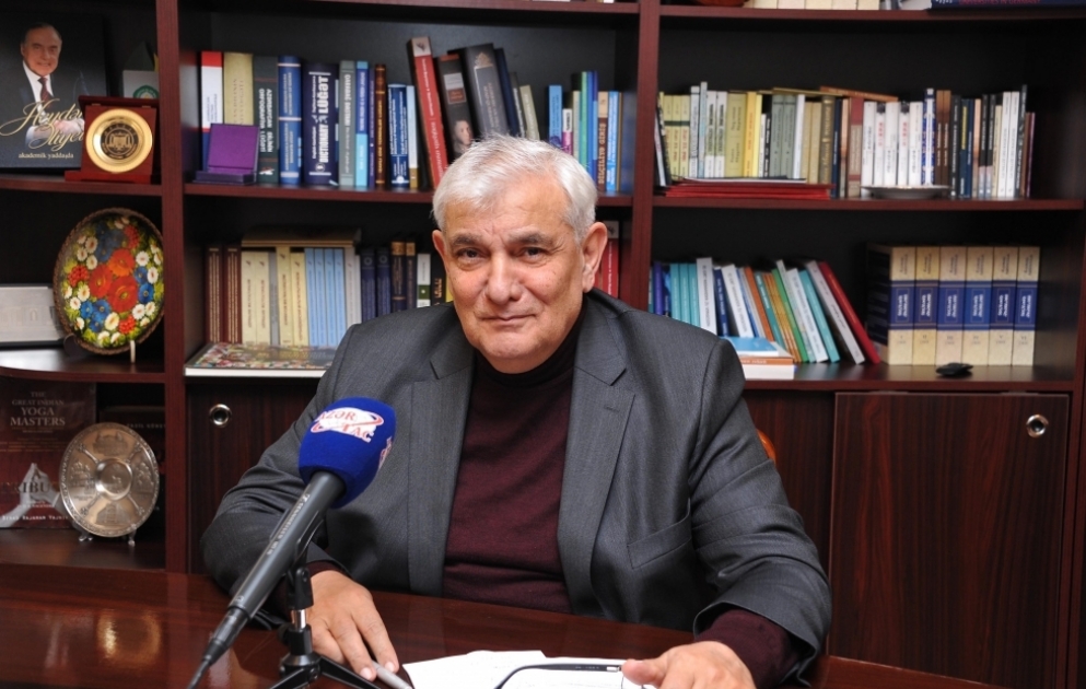 Akademik Kamal Abdulla: Azərbaycanda klassik dilləri bilən mütəxəssislərə ehtiyac var