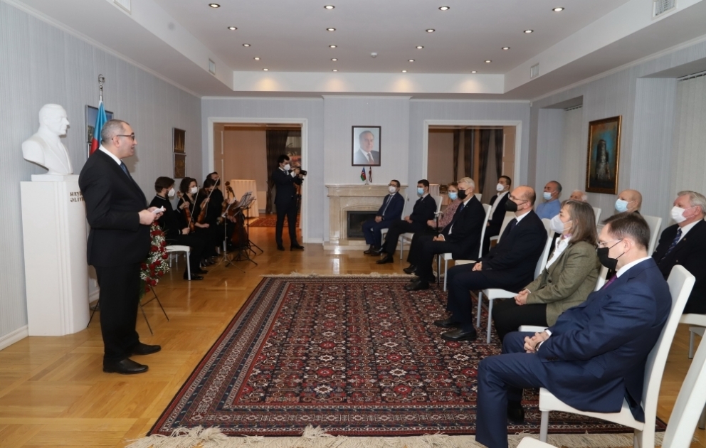 Latviyada ümummilli lider Heydər Əliyevin əziz xatirəsi yad olunub