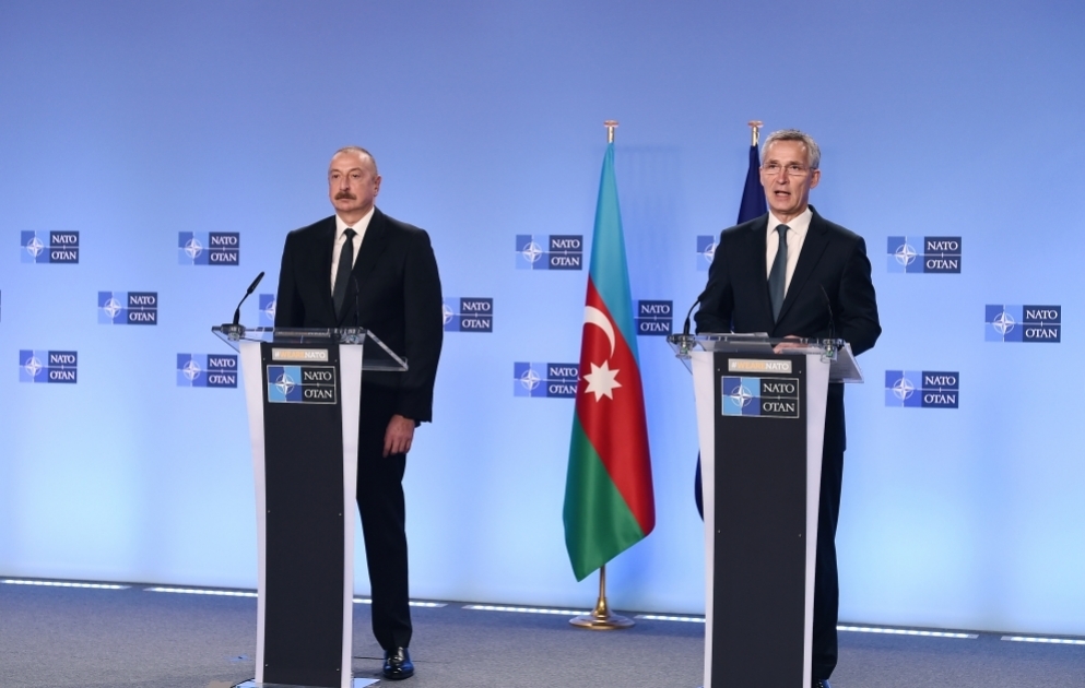 Bruxelles : le président azerbaïdjanais et le Secrétaire général de l’OTAN tiennent une conférence de presse conjointe