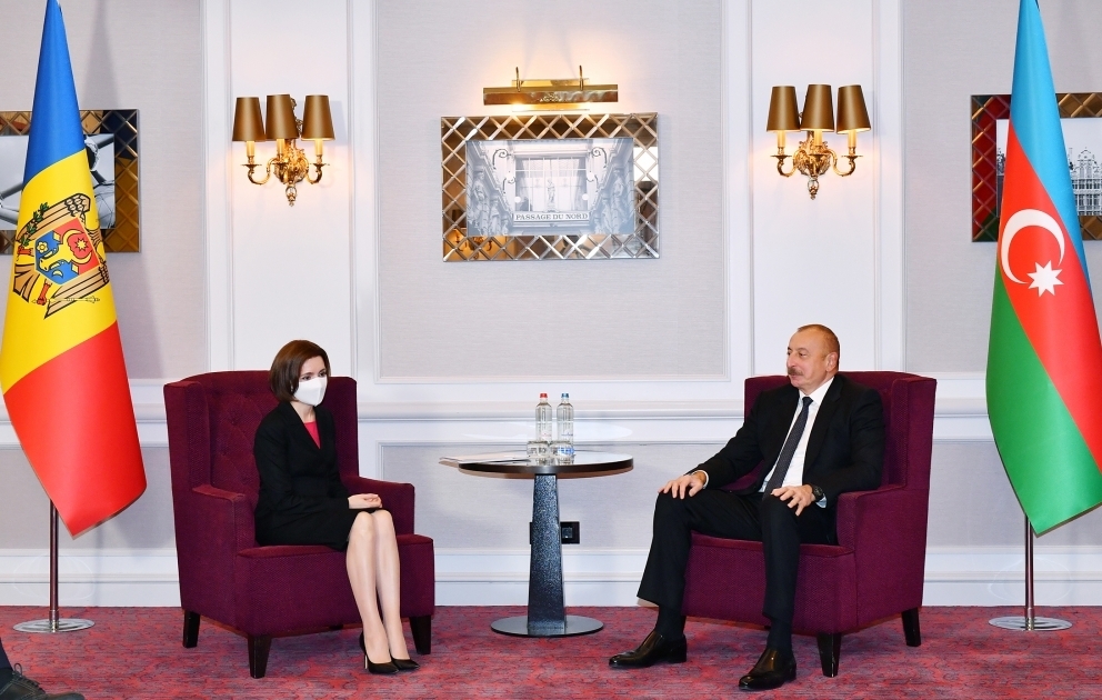 Brüssel: Präsident Ilham Aliyev trifft Präsidentin von Moldau