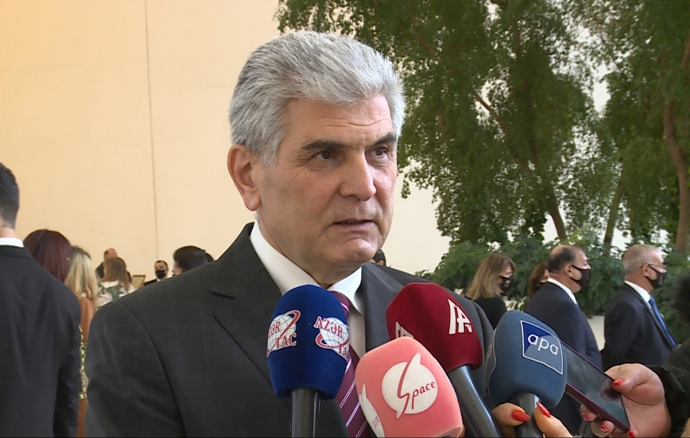 Cəfər Cəfərov: Təhsil müəssisələri millətin milli sərvətidir