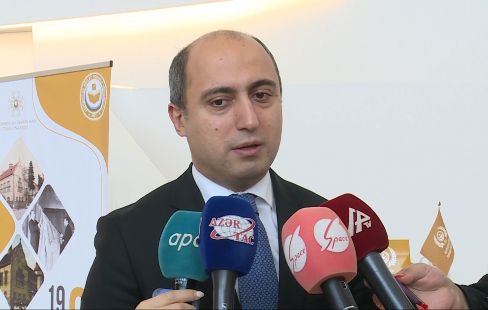 Emin Əmrullayev: Məktəb müəllimlərinin çoxu ADPU-nun  məzunlarıdır