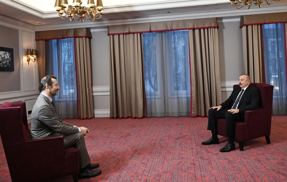 Präsident Ilham Aliyev gibt Interview für italienische Zeitung Il Sole 24 Ore