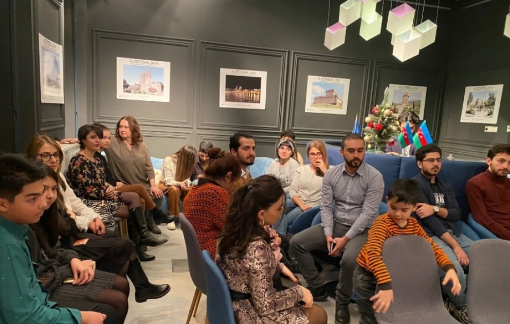 Macarıstandakı “Azərbaycan Evi”ndə Həmrəylik Günü və Yeni il münasibətilə tədbir keçirilib