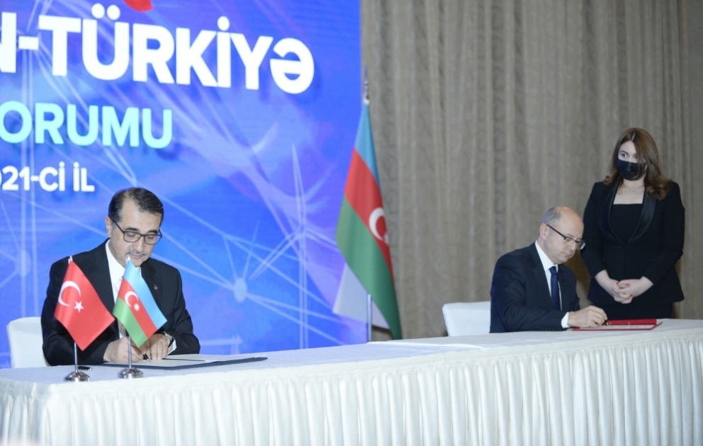 Azərbaycan və Türkiyə arasında bir neçə sənəd imzalanıb