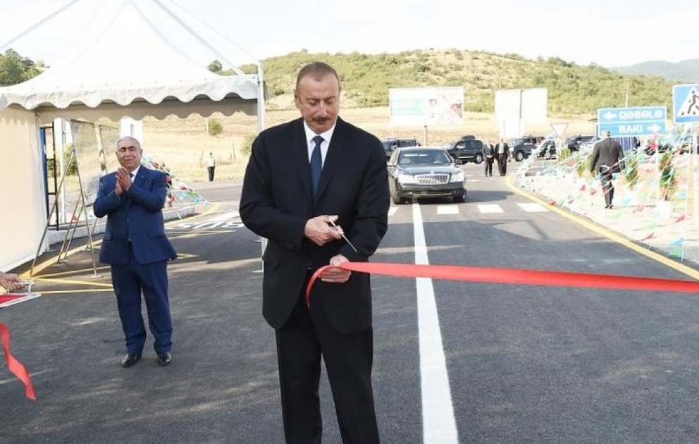 Prezident İlham Əliyevin hakimiyyətdə olduğu 18 il ərzində yol təsərrüfatında görülən işlər
