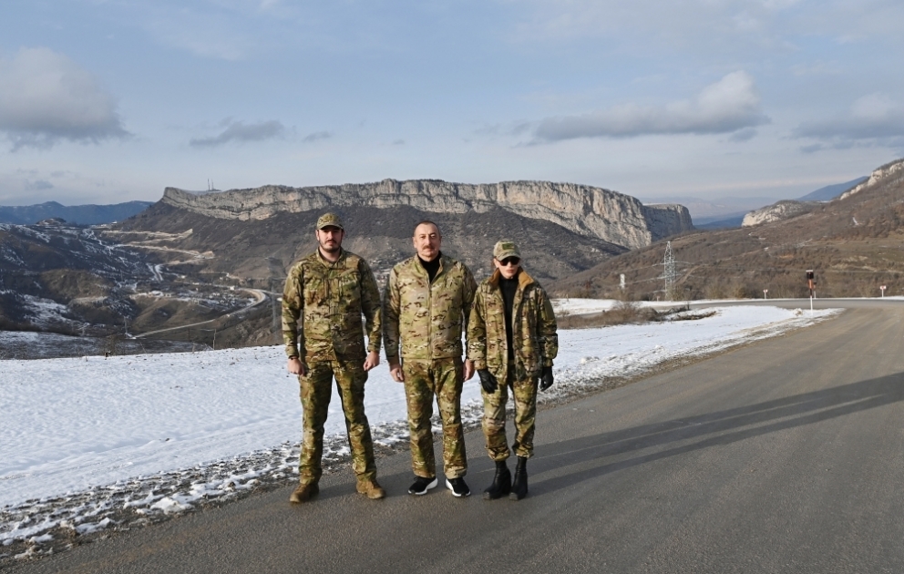 Prezident İlham Əliyev, birinci xanım Mehriban Əliyeva və ailə üzvləri Şuşa şəhərində olublar