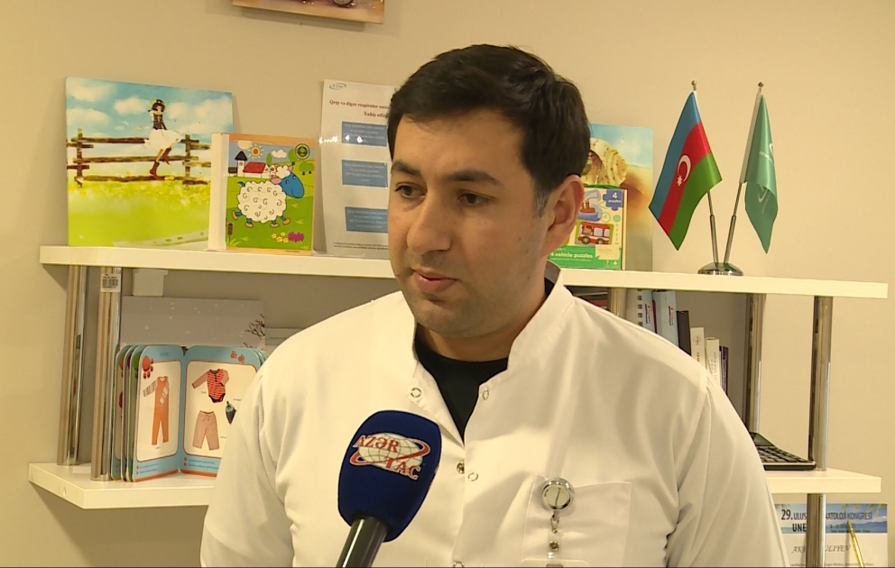 Pediatr: Uşaqların evdə müalicəsi xəstəliyin ağırlaşmasına səbəb ola bilər