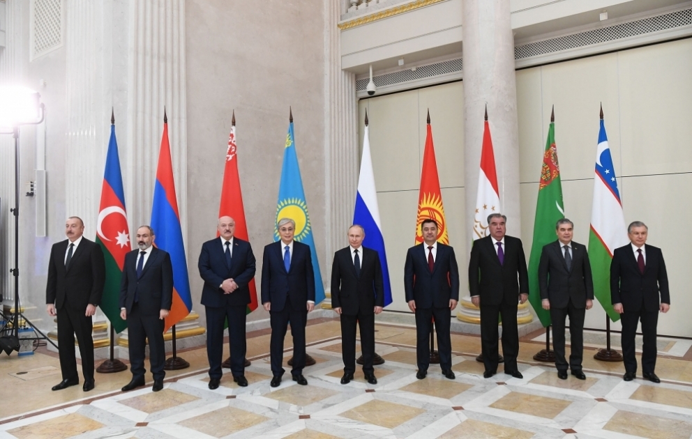 Informal meeting of CIS Heads of State was held in St. Petersburg