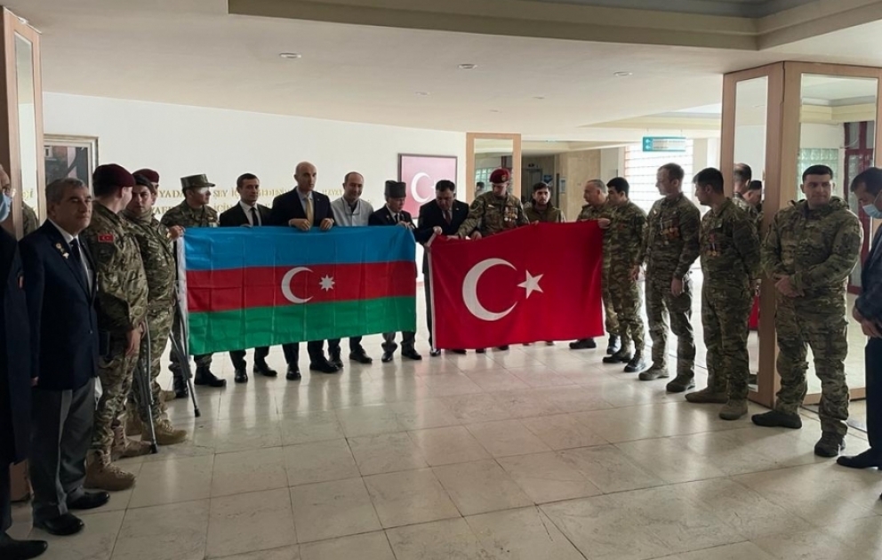Bir qrup Vətən müharibəsi qazisinin Türkiyəyə səfəri davam edir