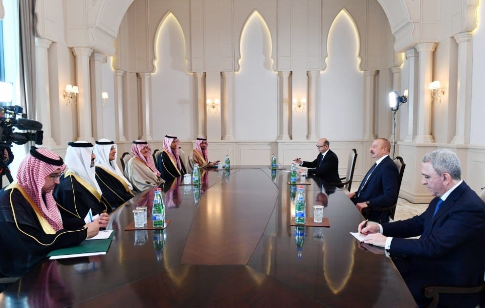 Präsident Ilham Aliyev empfängt Delegation um Energieminister von Saudi-Arabien