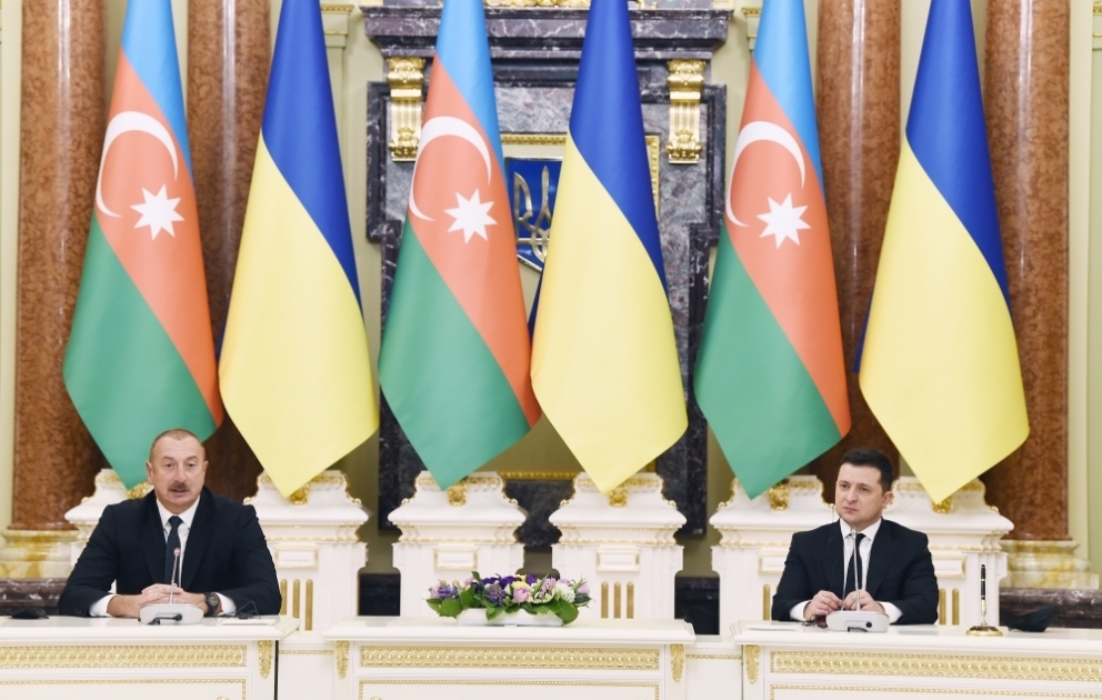 Azərbaycan və Ukrayna prezidentləri mətbuata bəyanatlarla çıxış ediblər