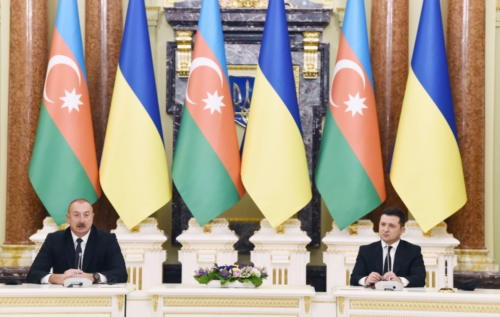 Azerbaijani, Ukrainian presidents made press statements