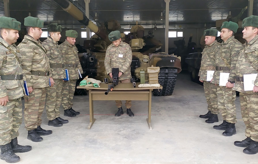 Bölük komandirləri ilə təlim toplanışları keçirilib