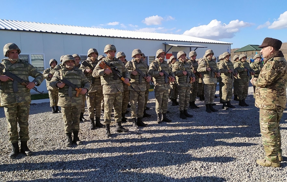 Azad edilmiş ərazilərdə yeni hərbi obyektlər istifadəyə verilib