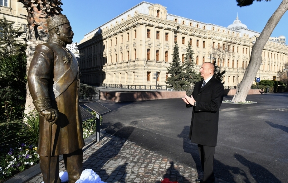Президент Ильхам Алиев принял участие в открытии памятника меценату Гаджи Зейналабдину Тагиеву в Баку