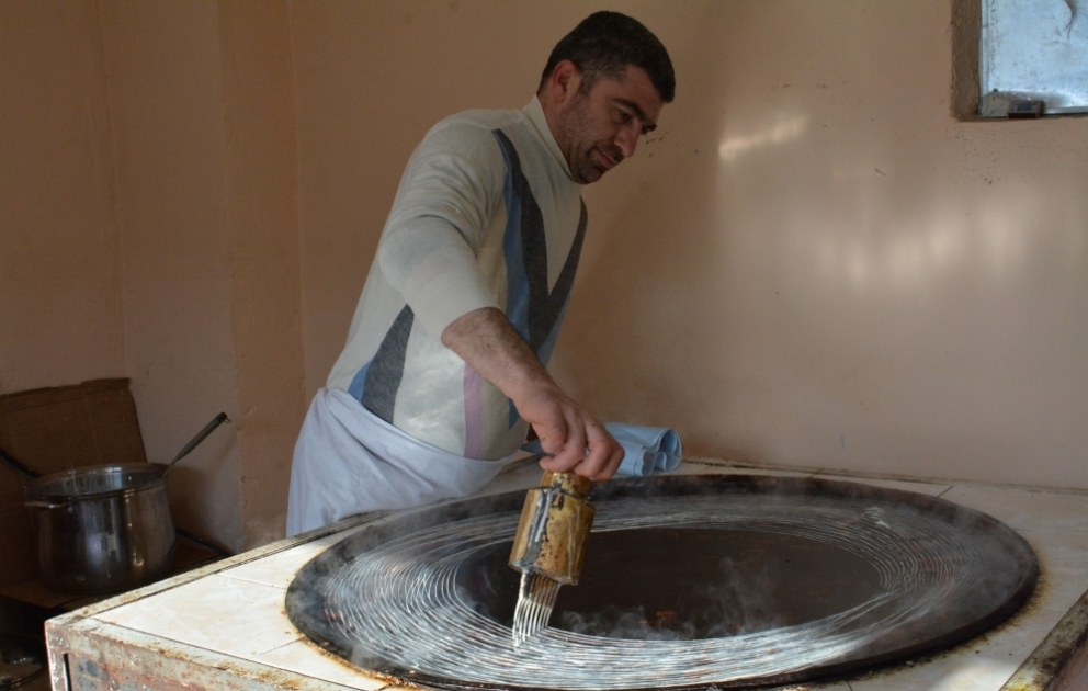 What sweet is more popular than pakhlava in Guba?