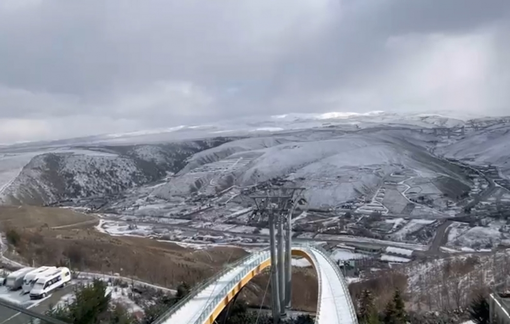 Türkiyədə qar səbəbindən 52 vilayətdə məktəblər bağlanıb