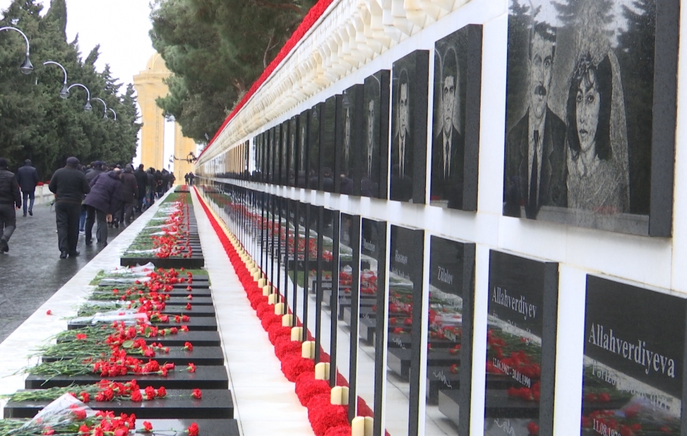 Azərbaycan xalqı 20 Yanvar şəhidlərinin xatirəsini dərin hörmət və ehtiramla anır