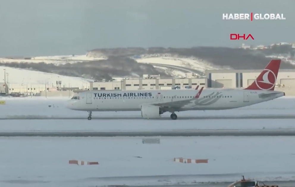 İstanbul hava limanında bütün uçuşlar təxirə salındı