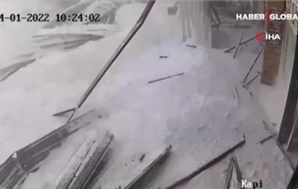 Qadın təsadüf nəticəsində ağır xəsarətdən qurtula bildi