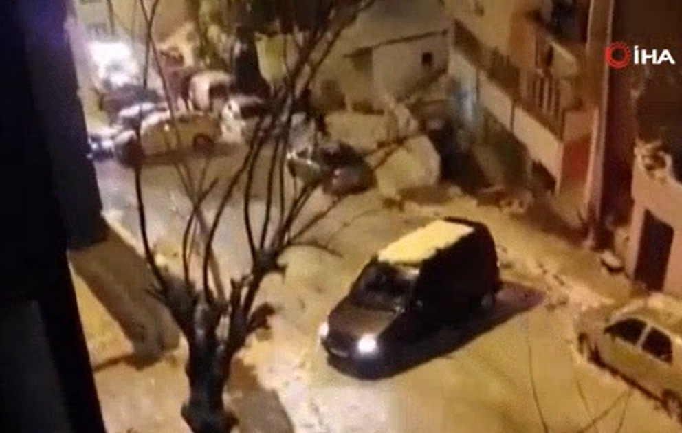 Türkiyədə intensiv yağan qar qəzalara səbəb olub