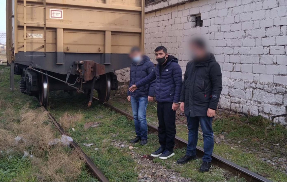 Bakıda ahıl kişinin başına daşla vuraraq ona qarşı quldurluq edən şəxs saxlanılıb